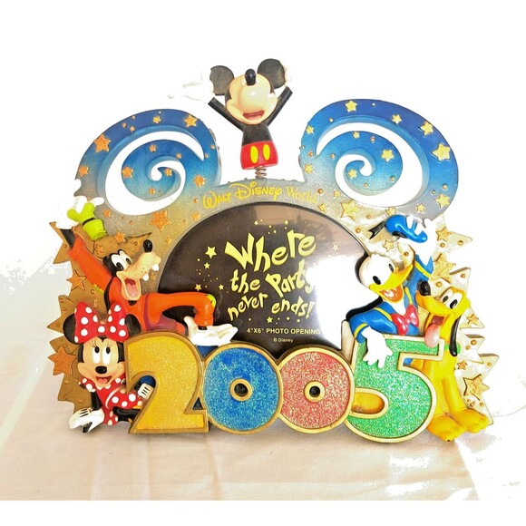 Walt Disney World Mickey Mouse And Friends 3D Picture Frame 4x6 In 2005 - Picture 1 of 8